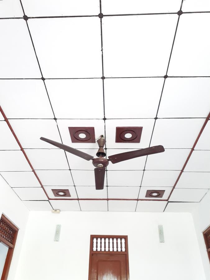 Brinthavanam Days Inn Jaffna Exterior foto
